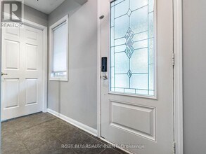 211 Leiterman Dr in Milton, ON - Building Photo - Building Photo