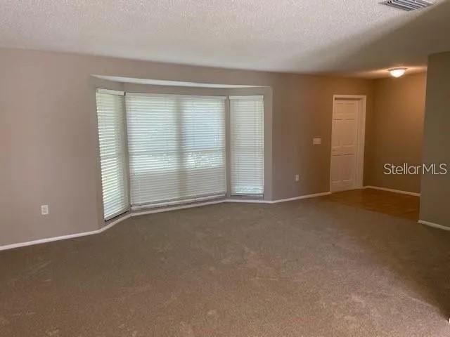 3654 Pin Oaks St in Sarasota, FL - Foto de edificio - Building Photo