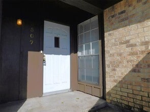 3507 Woodthrush Ln in Denton, TX - Building Photo - Building Photo