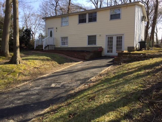 property at 10 Woodchuck Ln