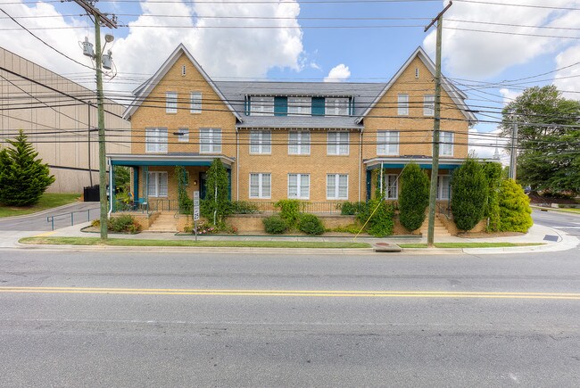 Armstrong Apartments in Gastonia, NC - Building Photo - Building Photo