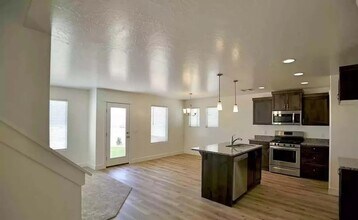 3134 Halo Ln in Saint George, UT - Building Photo - Building Photo