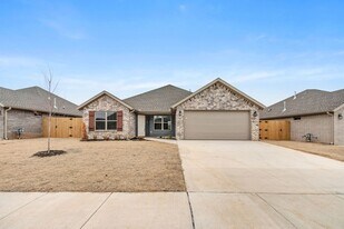 210 Citation St in Centerton, AR - Building Photo