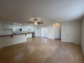 32244 Navajo Trail in Cathedral City, CA - Building Photo - Building Photo