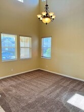 1317 Oasis Ln in Patterson, CA - Building Photo - Building Photo