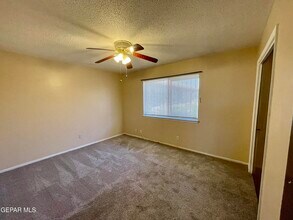 8638 Mettler Dr in El Paso, TX - Building Photo - Building Photo
