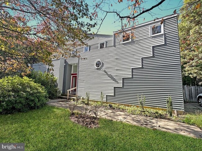 12419 Washington Brice Rd in Fairfax, VA - Building Photo - Building Photo