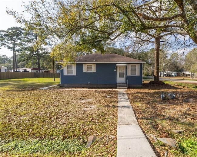 558 Sunset Dr in Slidell, LA - Building Photo - Building Photo