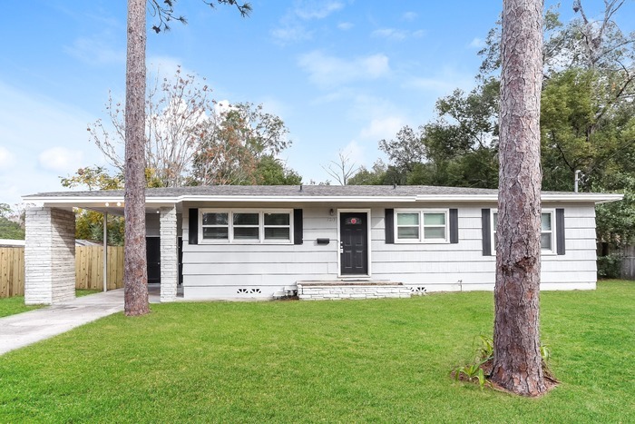 7213 Wonder Ln in Jacksonville, FL - Building Photo