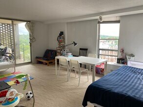 220 Washington St, Unit 1118 in Brookline, MA - Building Photo - Building Photo