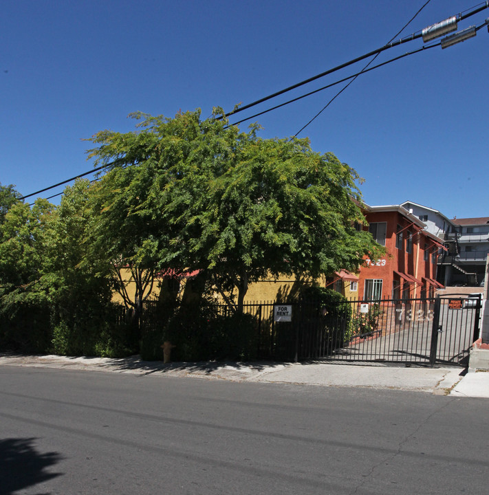 7323 Valmont St in Tujunga, CA - Building Photo