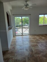 357 N Royal Poinciana Blvd in Miami Springs, FL - Building Photo - Building Photo