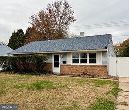 185 Edge Ave in New Castle, DE - Building Photo - Building Photo