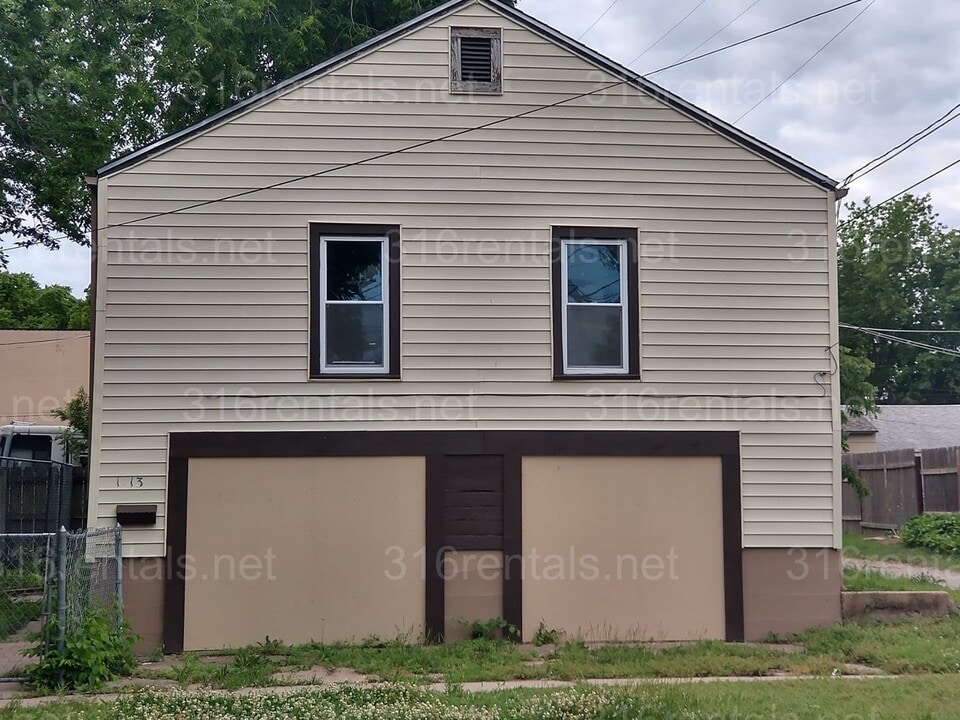157 Millwood N in Wichita, KS - Building Photo