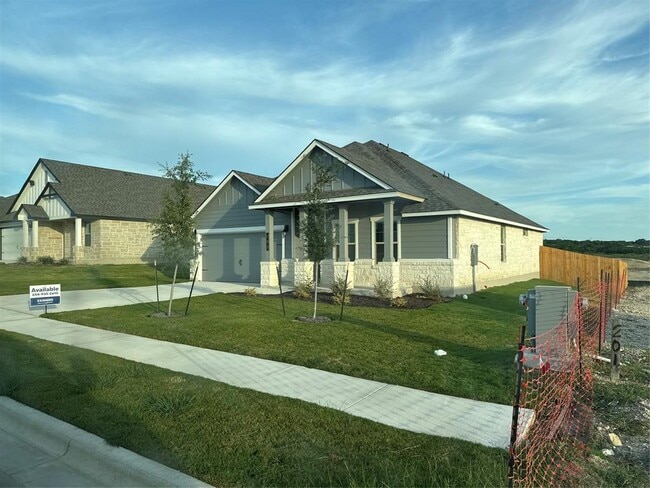 205 Creekfall Rd in Burnet, TX - Building Photo - Building Photo
