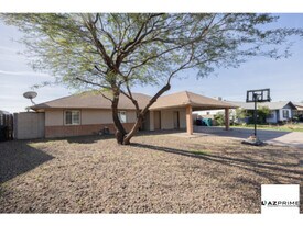 2429 E Juanita Ave in Mesa, AZ - Building Photo