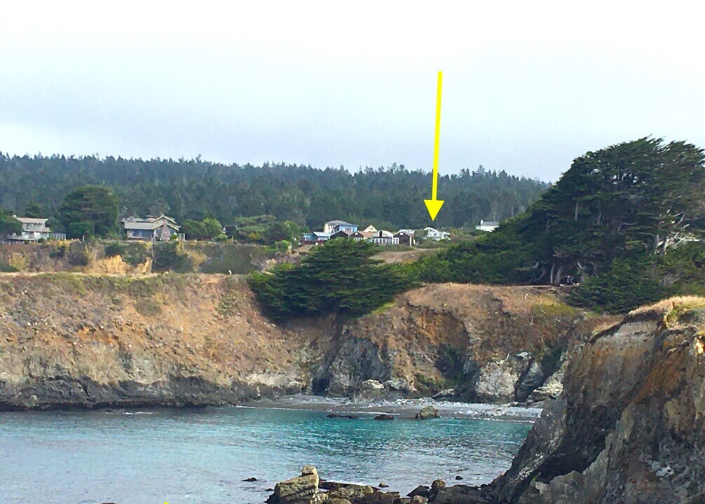 10880 Palette Dr in Mendocino, CA - Building Photo