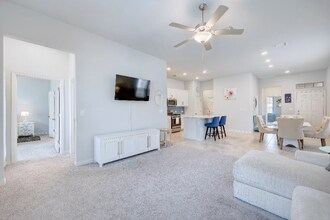 12817 Stanford Dr, Unit 72 in Austin, TX - Foto de edificio - Building Photo