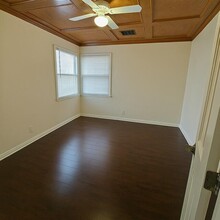 44613 Elm Ave in Lancaster, CA - Building Photo - Building Photo
