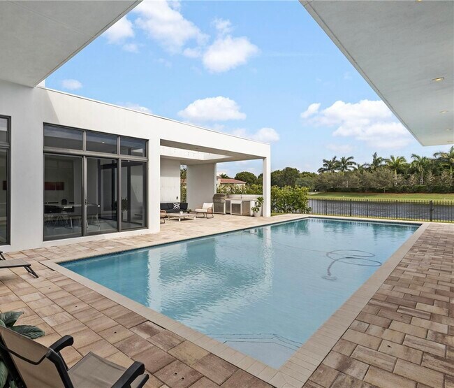 16539 Botaniko Dr N in Weston, FL - Foto de edificio - Building Photo