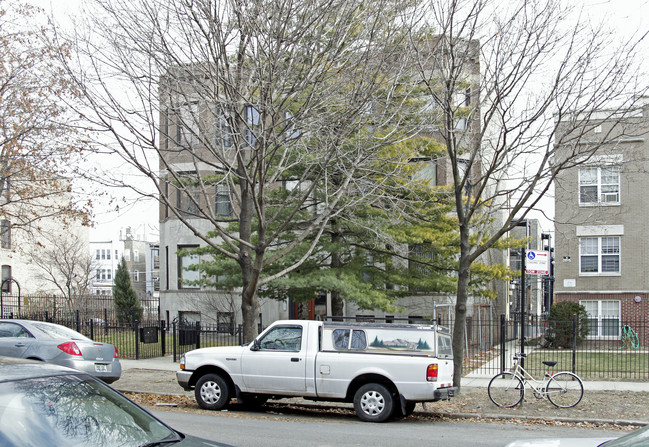 4051-4053 N Kenmore Ave in Chicago, IL - Building Photo - Building Photo