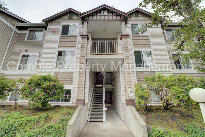 25235 SE Klahanie Blvd-Unit -APT F303 in Issaquah, WA - Building Photo