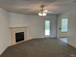 2782 Augustus Rd in Navarre, FL - Building Photo - Building Photo