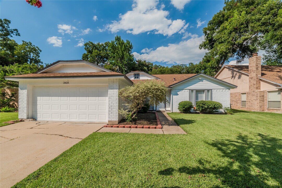 2423 Woven Wood Ln in Richmond, TX - Building Photo