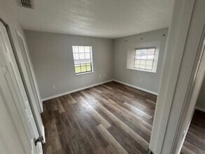 13458 Tyringham St in Spring Hill, FL - Building Photo - Building Photo