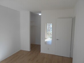 325 Bay St. in Santa Monica, CA - Building Photo - Building Photo