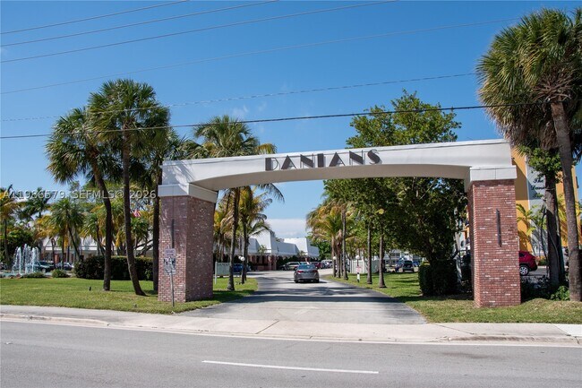 property at 505 E Dania Beach Blvd
