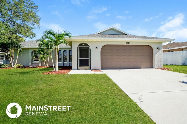 property at 1511 SE 33rd St