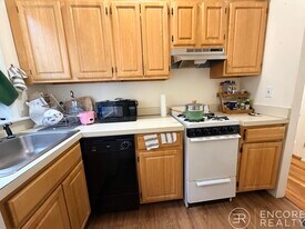 440 Park Dr, Unit 3 in Boston, MA - Building Photo