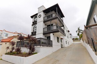 259 Avenida Granada in San Clemente, CA - Building Photo
