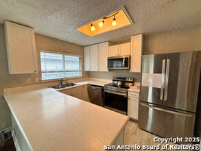 9106 Autumn Whisper in San Antonio, TX - Building Photo - Building Photo