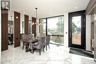 4 Owen Dr in Toronto, ON - Building Photo - Building Photo