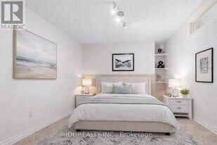 20 Ralph Chalmers Ave in Markham, ON - Building Photo