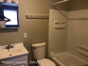 113 E Henry St in Lexington, VA - Building Photo - Building Photo