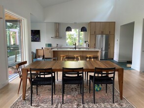 6710 Soundview Ave in Southold, NY - Building Photo - Building Photo
