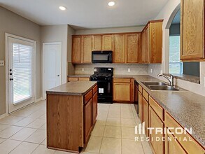 28818 Hidden Cove Dr in Magnolia, TX - Building Photo - Building Photo