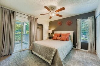 2200 Big Creek Apartments in Roswell, GA - Foto de edificio - Building Photo