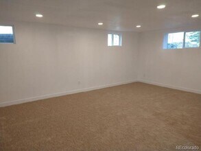 12010 W Alameda Pkwy in Lakewood, CO - Foto de edificio - Building Photo