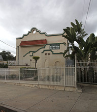 5739-5741 Benner St in Los Angeles, CA - Foto de edificio - Building Photo