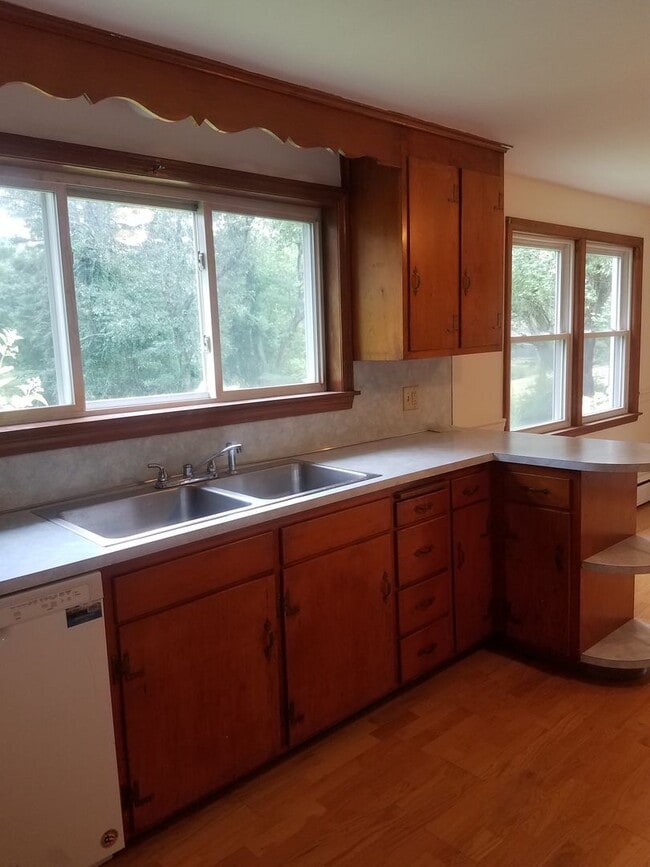 3 Arrowhead Dr in Simsbury, CT - Building Photo - Building Photo