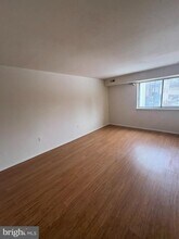 11384 Cherry Hill Rd in Beltsville, MD - Building Photo - Building Photo