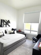 10265 NW 63rd Terrace in Doral, FL - Building Photo - Building Photo