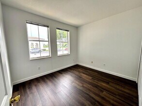 15503 SW 40th St in Miramar, FL - Building Photo - Building Photo