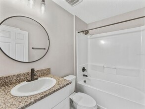 12776 Tannencrest Dr in Riverview, FL - Foto de edificio - Building Photo