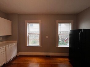 11 Sunset St in Boston, MA - Building Photo - Building Photo