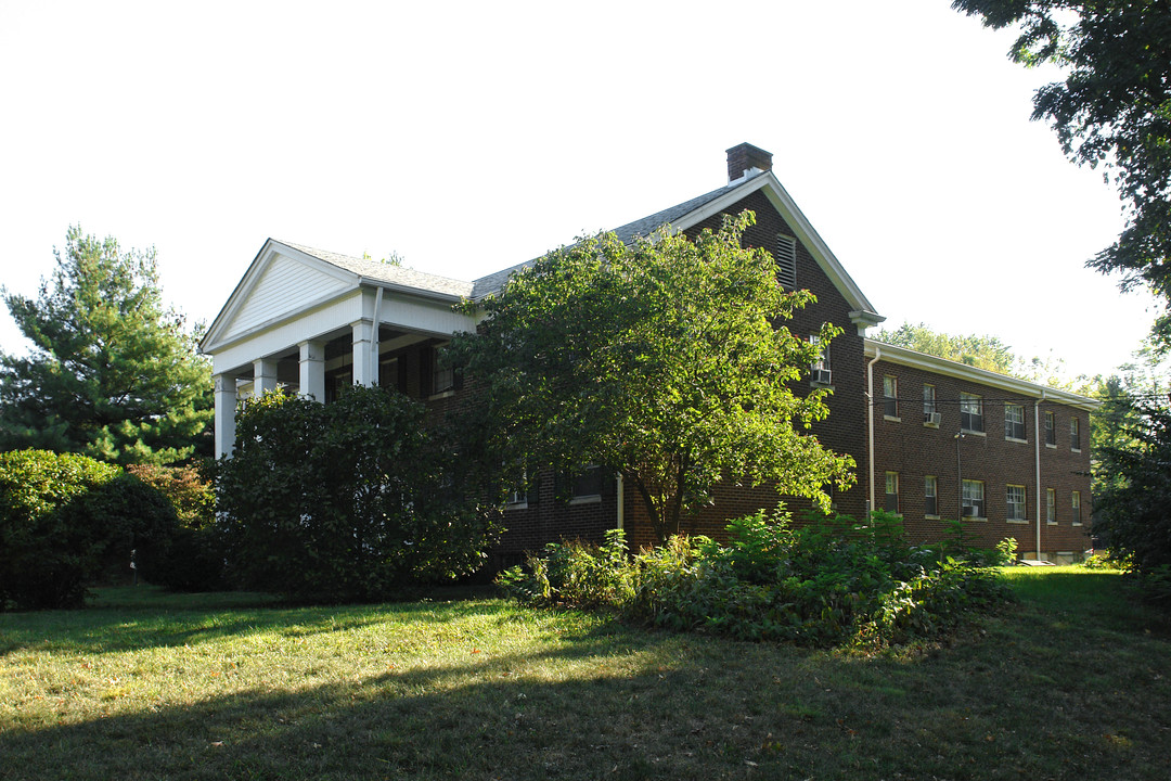 The Garden At 311 Duke Rd in Lexington, KY - Building Photo